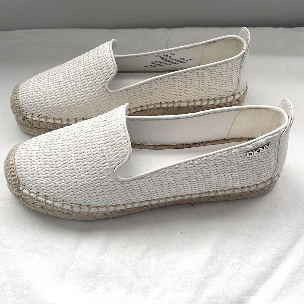 DKNY women’s size 7.5M, white woven shoes. nwot, never worn.